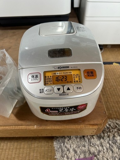 2020年製 象印のマイコン炊飯ジャー「極め炊き NL-DS10-WA」