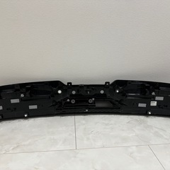 新車外し プリウス60　ZVW60/MXWH60　純正リアガーニッシュの画像