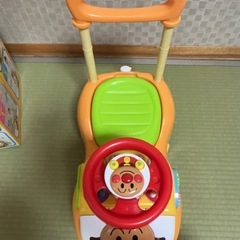 アンパンマン よくばりビジーカー　押し車 足けり乗用玩具の画像