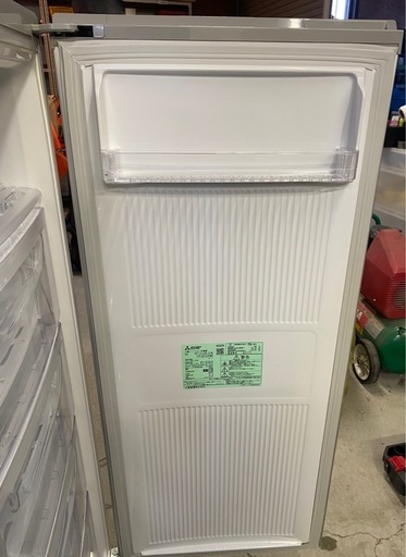 ☆中古 MITSUBISHI 冷凍庫 MF-U12B-S 2017年製 121L ノンフロン冷凍庫