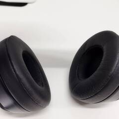 【良品】Beats Solo3 A1796/ワイヤレスヘッドホン/ブラックの画像