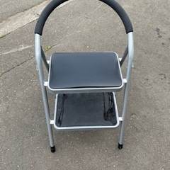 美品 ニトリ ステップチェア2段 の画像
