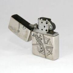 中古 火花確認済み ZIPPO Marlboro トカゲ 羅針盤 1995年製造 オイルライター リザード コンパス マールボロ 札幌市 清田区 平岡の画像