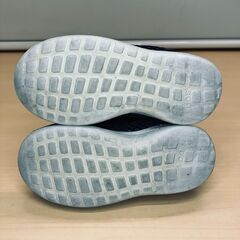 アディダス ベビースニーカー 14cmの画像