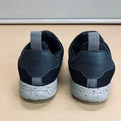 アディダス ベビースニーカー 14cmの画像