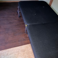 折りたたみベッドの画像