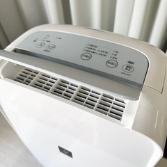 SHARP　除湿器　2020年製　　CV-J71-W　水タンク2.5L　木造9畳 　鉄筋18畳　除湿機　朝霞市リサイクルショップ　ケイラック朝霞田島店　GM392の画像