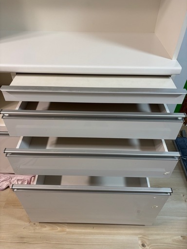 キッチンボード　食器棚　カップボード　レンジ台　キッチンカウンター　収納