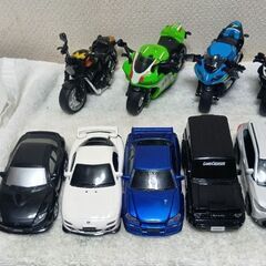 プルバックカー＆バイク12台セットの画像