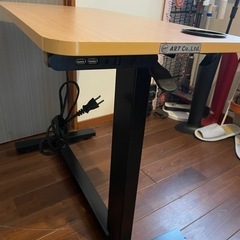 中古　
高さ調整　サイドテーブルの画像