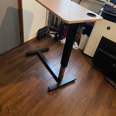中古　
高さ調整　サイドテーブルの画像