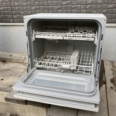 2021年製 Panasonic 食器洗い乾燥機 NP-TH4 5人用 動作確認 クリーニング済の画像