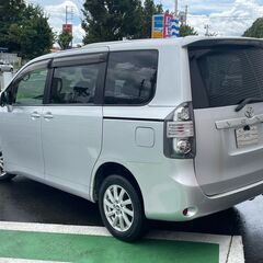 全国提携ローン！！全国納車始めました！！ヴォクシー！トランスX特別価格コミコミ29万円！　4WD　両側PWスライドドア　盗難防止システム　エアバック　スマートキーナビ！の画像