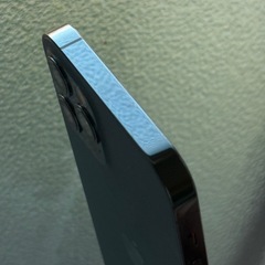 iPhone 12 pro  256GB パシフィックブルー　背面側面新品　
97%  SIMフリーの画像