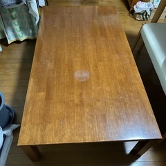 大きなテーブルの画像