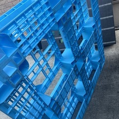 プラスチック製パレットの画像