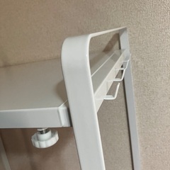 美品　伸縮レンジラック　白　山崎実業 (ヤマザキジツギョウ) 伸縮レンジラック tower (タワー) (47.5~75×35×50cm) ホワイト キッチン収納 キッチンラック 電子レンジ 棚 収納 シンプル 台 ラックの画像