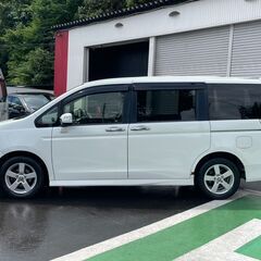 全国提携ローン！！全国納車始めました！！ステップワゴンスパーダ！Z！特別価格コミコミ43万円！　4WD　スマートキー　キーレス　エアバック　盗難防止システム　3列シート　ナビの画像