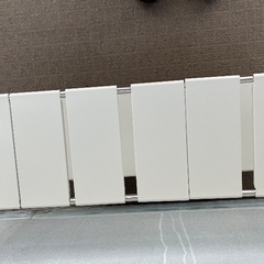 美品 チチロバ(Titiroba) (TITIROBA) シンク下 収納 ラック シンク下収納 伸縮 2段 キッチン 簡単組立 シンク下伸縮棚 洗面台下 棚 収納ラック キッチンラック 高炭素鋼 ホワイト 幅49~88×奥行24.5×高さ41.5cmの画像