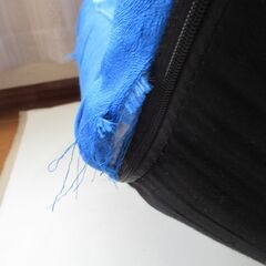 青いクッション座椅子②の画像