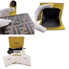 フェンディ FENDI 二つ折り財布 ズッカ エフイズ ブラウンの画像