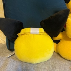 ポケットモンスター　ピカチュウのぬいぐるみ２つの画像