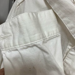 ホワイトデニムジャケットの画像