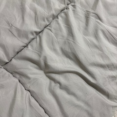 ダブルベッド 掛け布団の画像