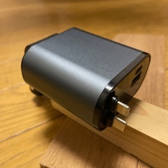巻き取り式充電ケーブルの画像