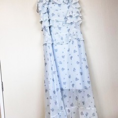 4枚洋服の画像