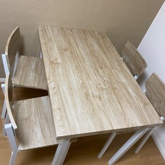 【取引中】ダイニングテーブル＆チェア4脚セット の画像