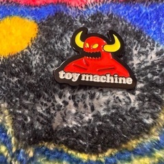 TOY MACHINE ピンバッチの画像