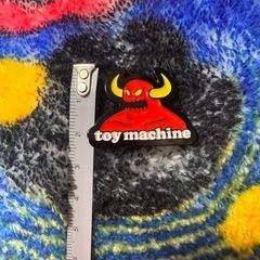 TOY MACHINE ピンバッチの画像