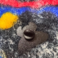 TOY MACHINE ピンバッチの画像