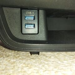 LA100S/110S後期ムーヴセンターポケットUSB2ポート付USEDの画像