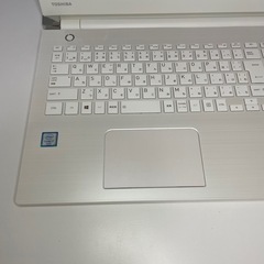 東芝/i7/SSD512GB/8GB/Office付/15.6型/高性能/白の画像