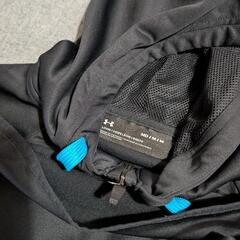 UNDER ARMOR パーカーの画像