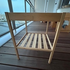 IKEA NESNA ベッドサイドテーブルの画像