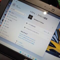 ASUS コンパクトノートパソコン Windows11 Officeの画像