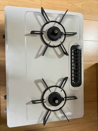 【美品・6ヶ月使用】Rinnai LPガス用 ガスコンロ 2口＆グリル付き（パイプ付属・清掃済）