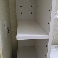 隙間収納棚の画像