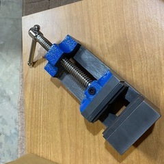 新品未使用　卓上 万力 17×6.2×5.3cmの画像