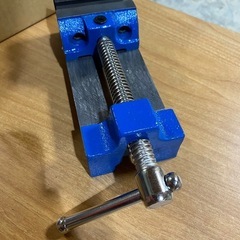 新品未使用　卓上 万力 17×6.2×5.3cmの画像