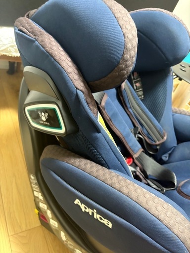 チャイルドシート　Aprica　フラディア グロウ ISOFIX 360°セーフティー　アップリカ
