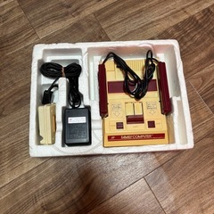 ファミコン本体の画像