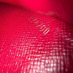 【再出品&値段交渉可】ルイヴィトン財布　印字有りの画像
