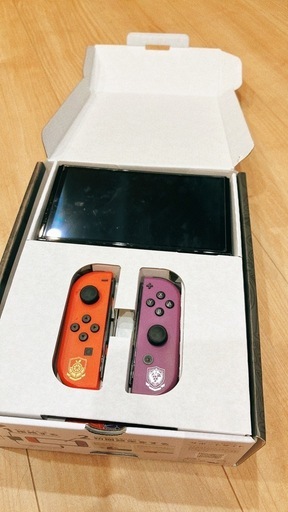 任天堂Switchスカーレットバイオレットエディション