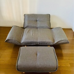 新品未使用ローソファとオットマンのセットの画像