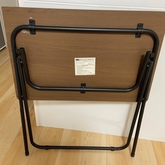 【お譲り先決まりました】
折りたたみデスクの画像