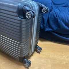 スーツケースの画像